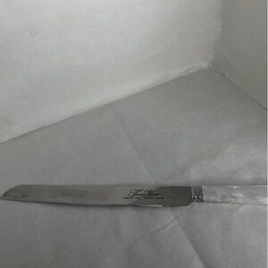 Vintage Sheffield Treasure Masters SS 12.25” Bread/Cake Knife 8” Serrated Blade